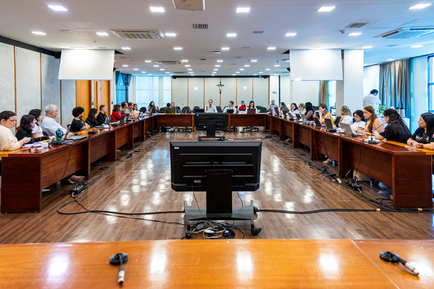 CIN, da FIEC, e Receita Federal capacitam profissionais do comércio exterior sobre uso do sistema Classif