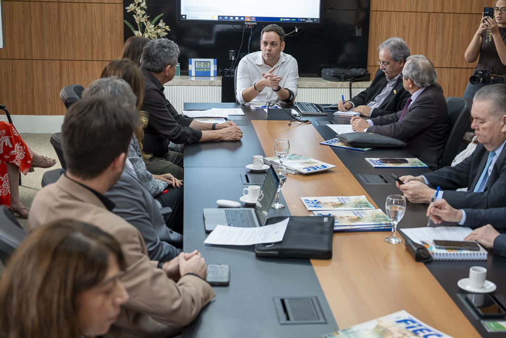 Condecon debate Reforma Tributária e demandas do setor produtivo em reunião na Sefaz-CE