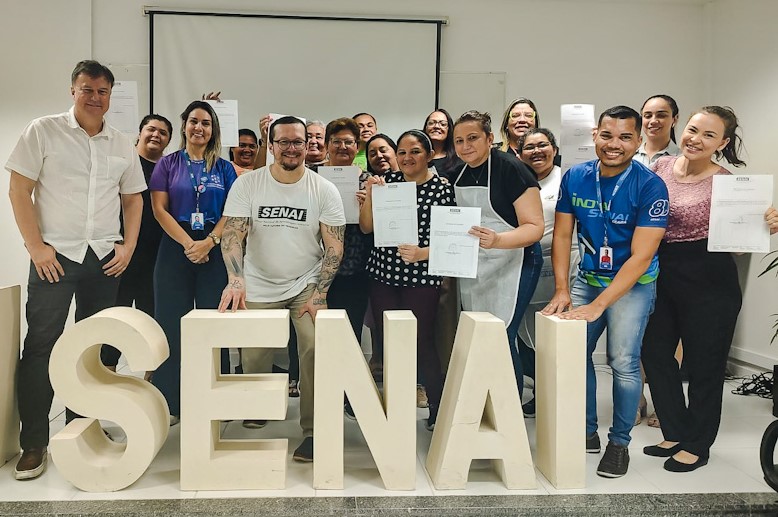 SENAI Ceará e Sindpan celebram ano de parceria com encerramento de curso e certificação de profissionais