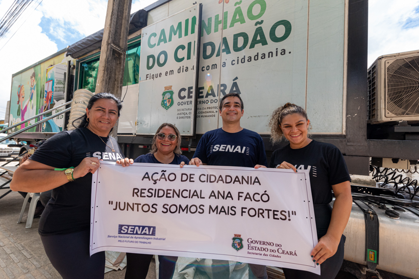 SENAI Ceará articula dia de ação social em residencial do bairro Siqueira