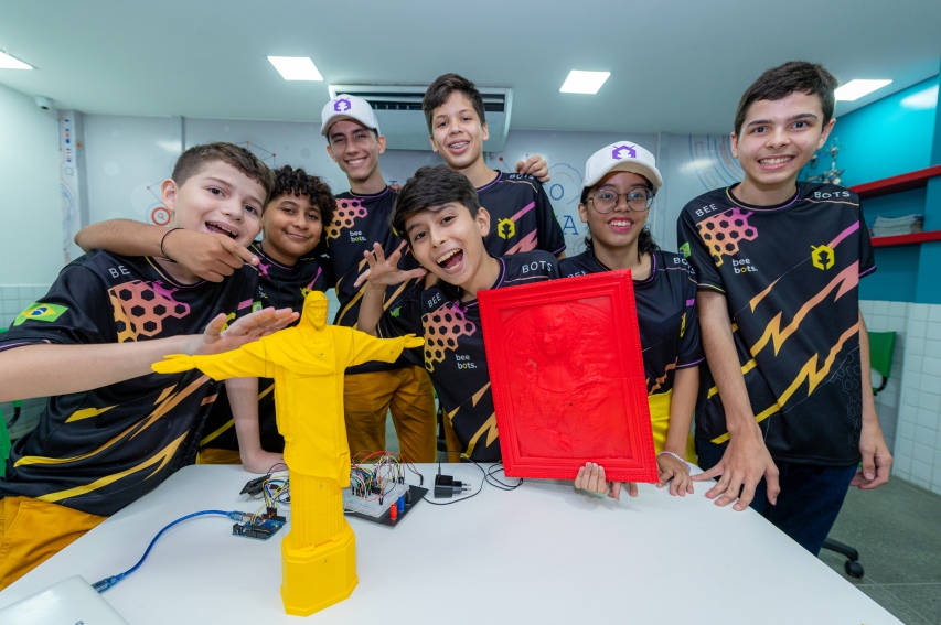 Escola SESI SENAI do Ceará conquista segundo lugar em competição internacional de vídeos com produção sobre projeto que une robótica e acessibilidade