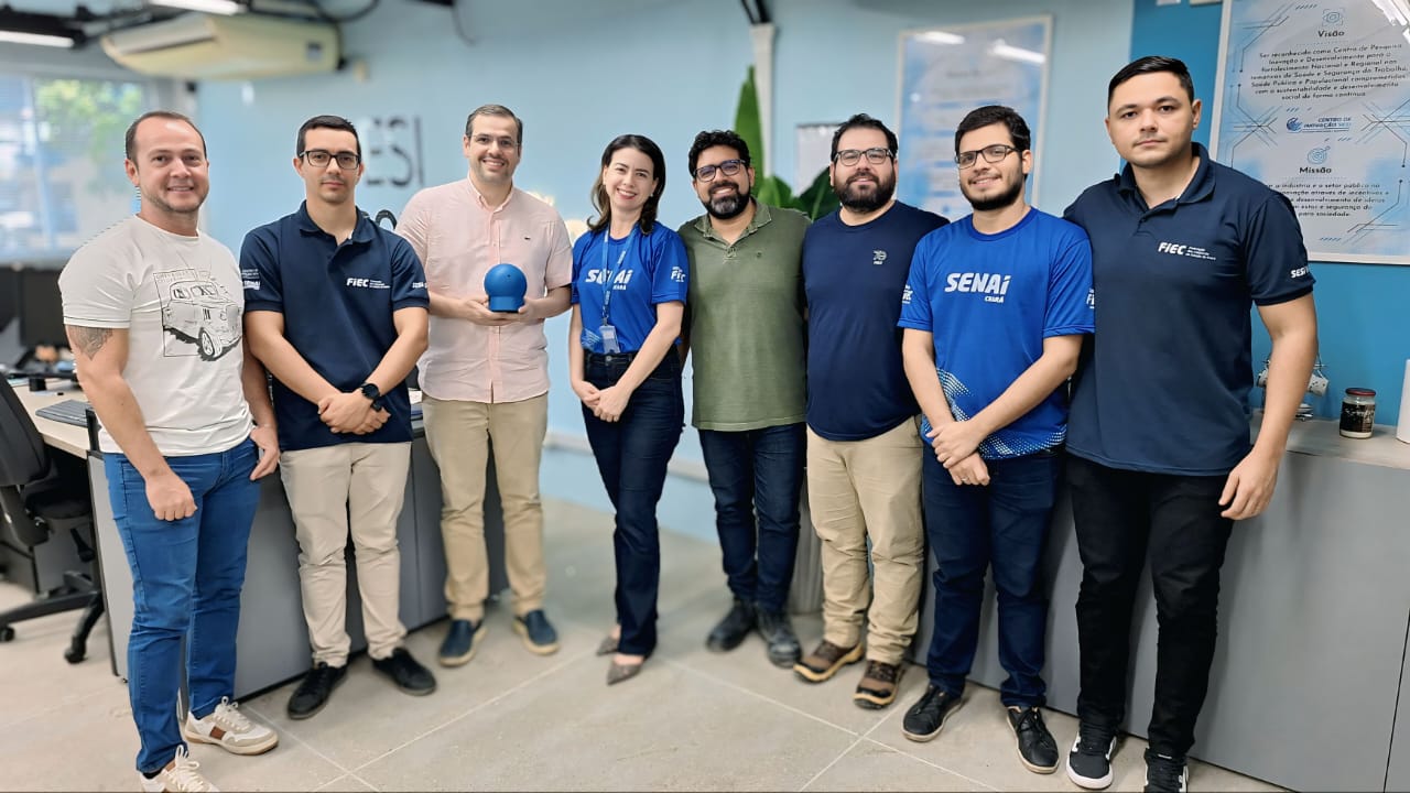 Projeto Markoo, em parceria com a FIEC, avança com entrega do protótipo Polo, criado no Instituto SENAI de Maracanaú para apoiar a terapia de crianças autistas