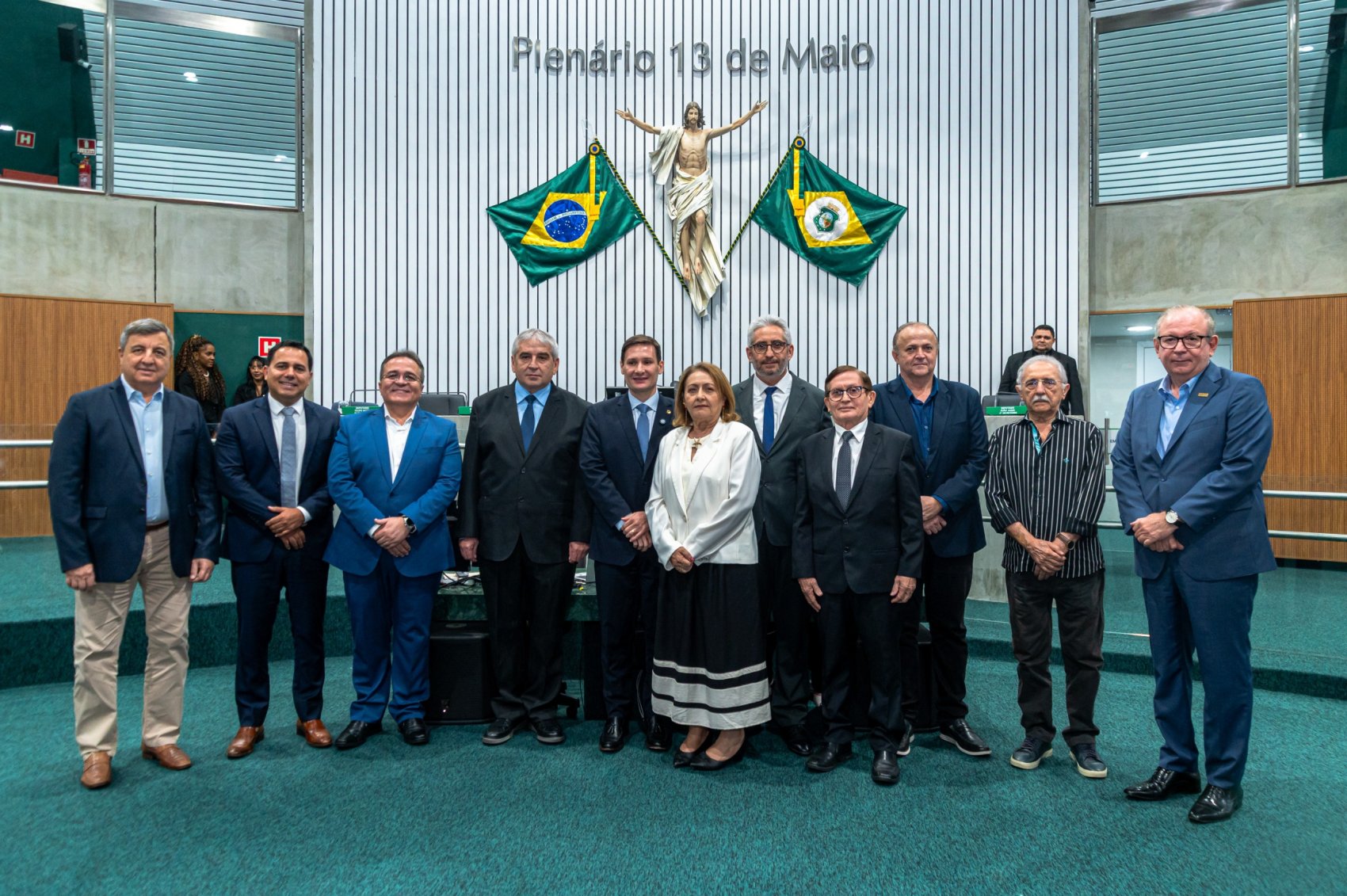 Presidente da FIEC prestigia homenagem aos 50 anos da Dibesa na Assembleia Legislativa do Ceará