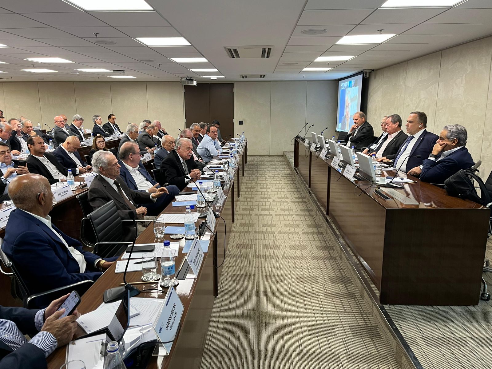 Ricardo Cavalcante integra debates sobre desafios da indústria brasileira na Reunião da Diretoria da CNI, em Brasília