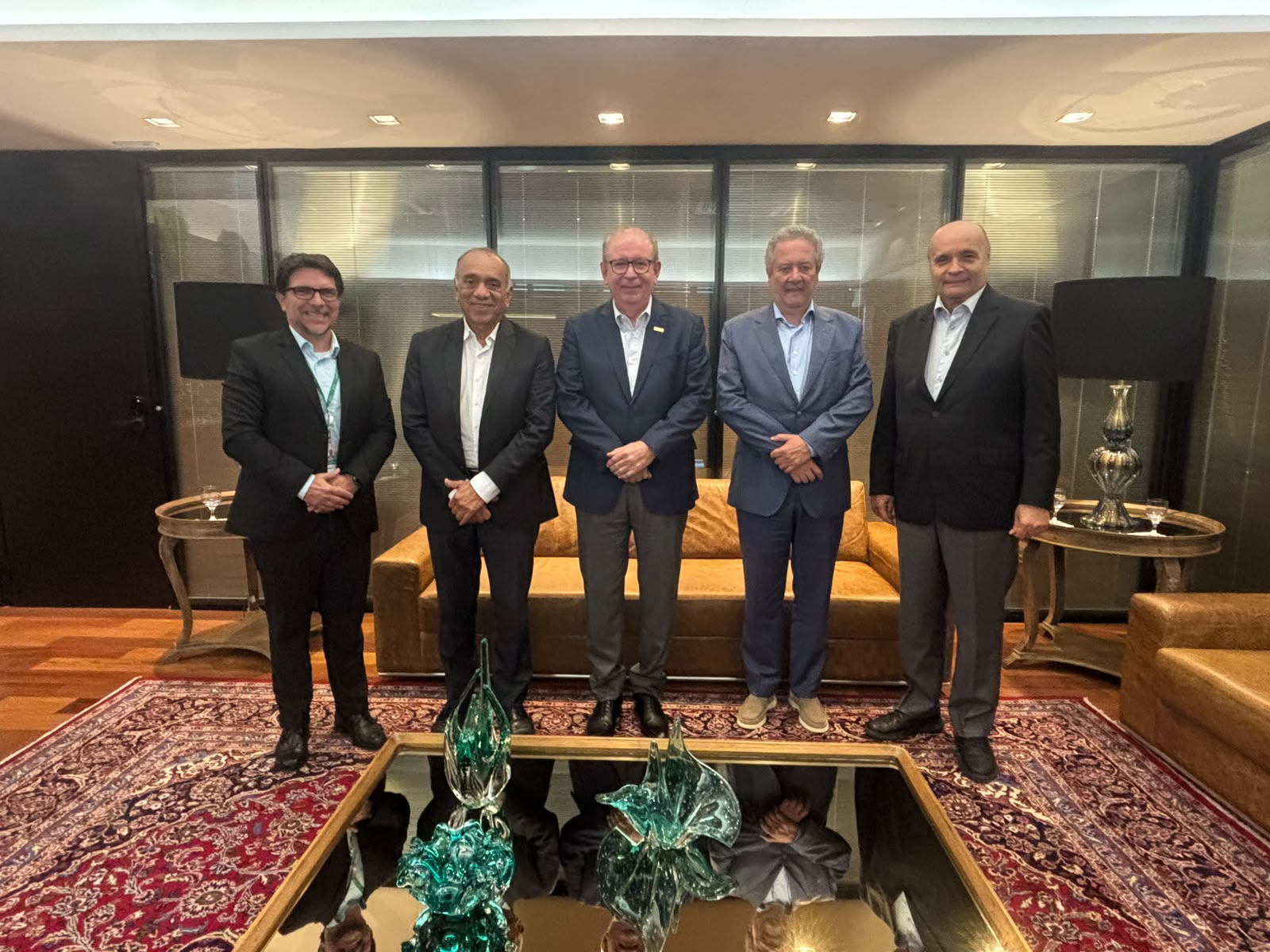 Ricardo Cavalcante recebe diretor da Enel Brasil para diálogo sobre energia e desenvolvimento industrial